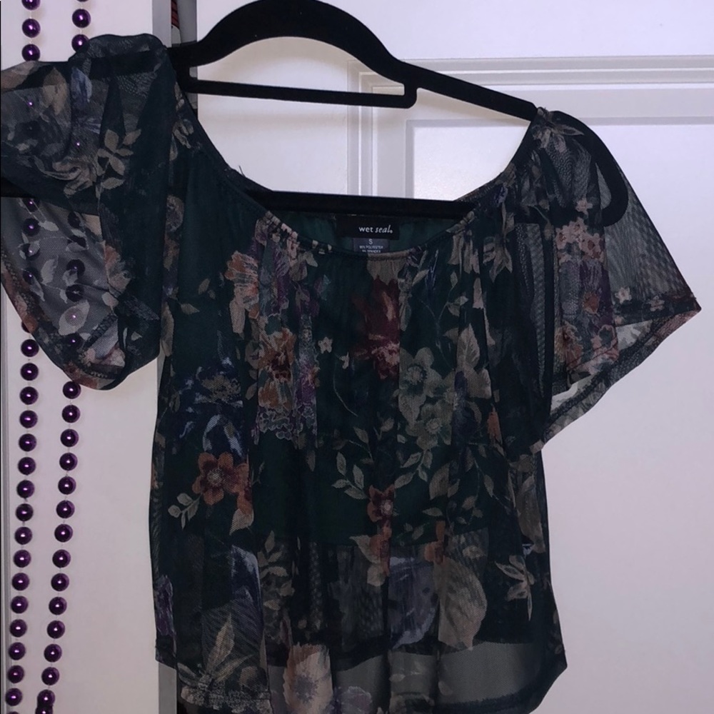Crop top